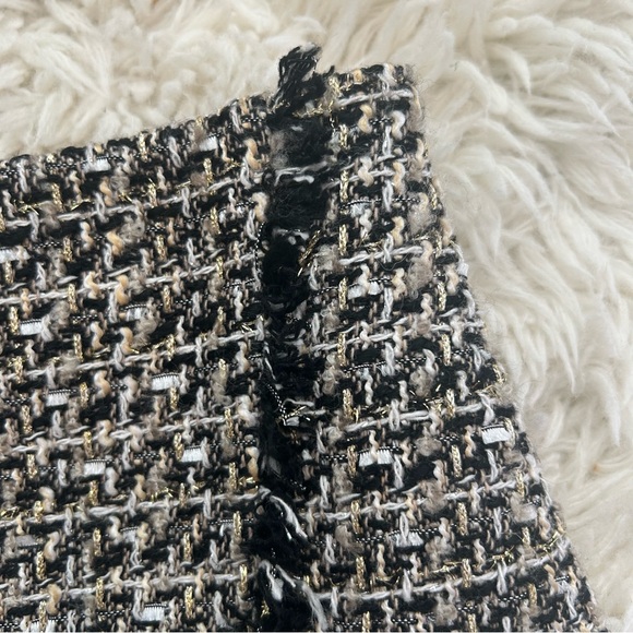 Express Tweed Mini Skirt With Fringe Black White Gold Metallic Size 4 NWT - Picture 3 of 7